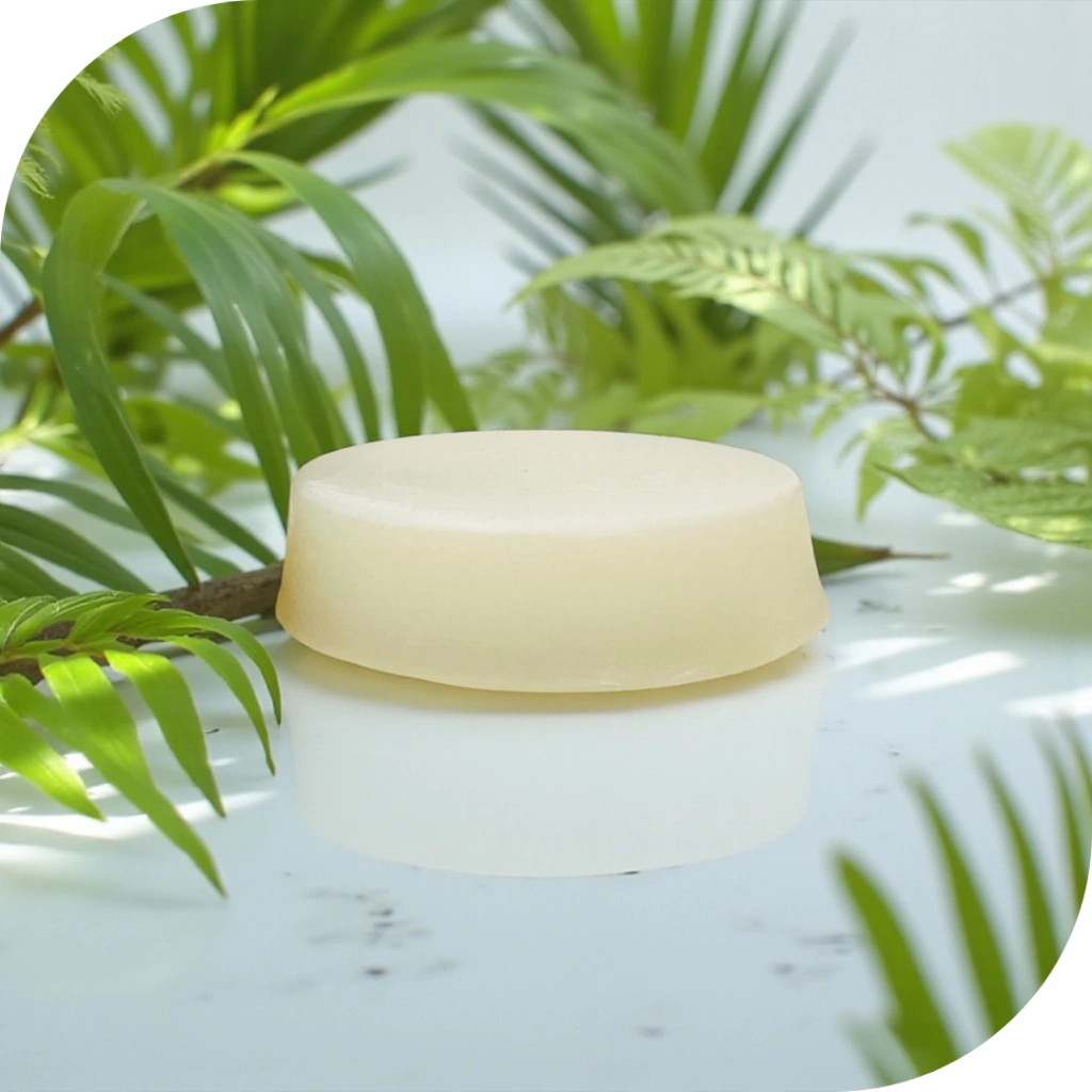 Sabonete de argila branca e lavanda.