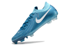 Nike Phantom Luna Elite NU FG na internet