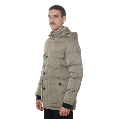 Campera Impermeable con Bolsillos en internet