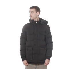 Campera Impermeable con Bolsillos en internet