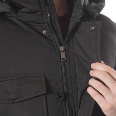 Campera Impermeable con Bolsillos en internet