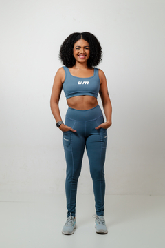 Conjunto de Calça Azul Strom.
