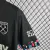 manga direita camisa preta west ham
