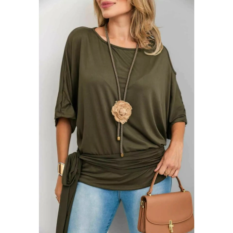 Blusa de manga curta Karina na internet