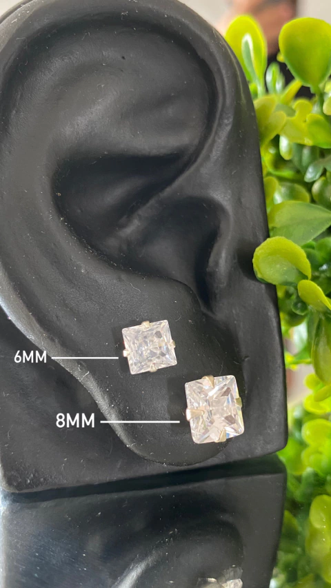 BRINCO PEDRA DE ZIRCÔNIA QUADRADO - 8MM - PRATAS 925