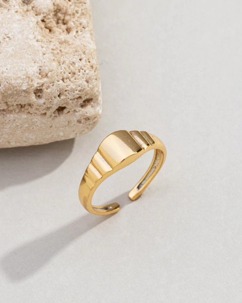 Anel Riscado lateral centro Quadrado Regulável Ouro