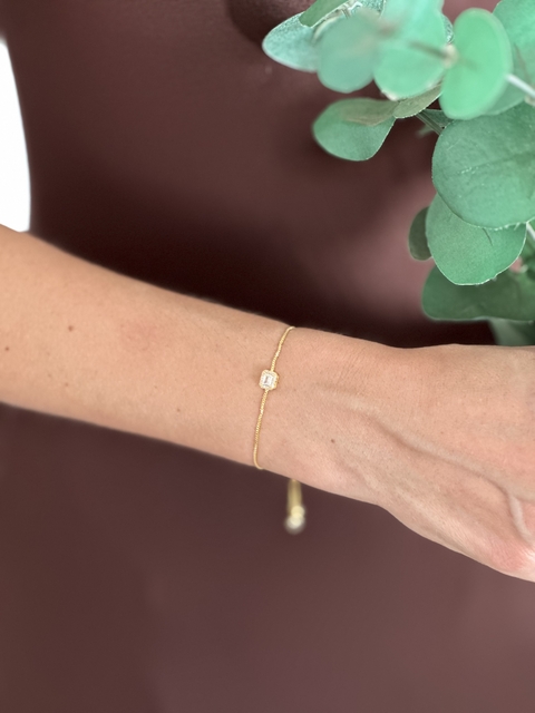 Pulseira Carré ( quadro) de zircônias cravejado Ouro - comprar online