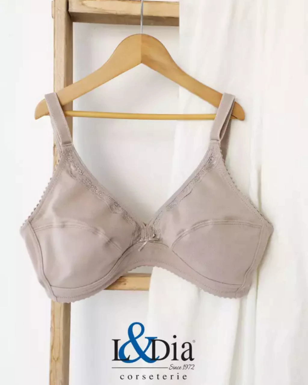 CORPIÑO REDUCTOR A557