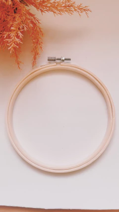 Bastidor de bambu com tarracha 15cm na internet