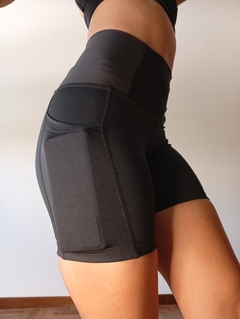 AKRA - Calza Bolsillo - Negro - tienda online