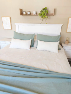 Imagen de Pie de cama verde seco