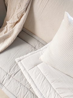 Pillow gris perla / off white - comprar online