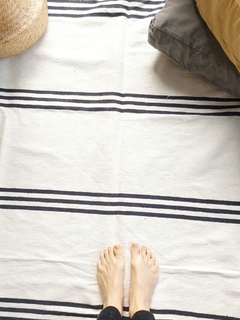 Alfombra Petit (70x150) | Tres rayas negras