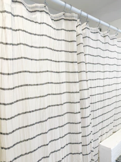 Cortina gasa a rayas grafito con ojales en internet