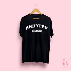 Camiseta Unissex ENHYPEN (est. 2020) - comprar online