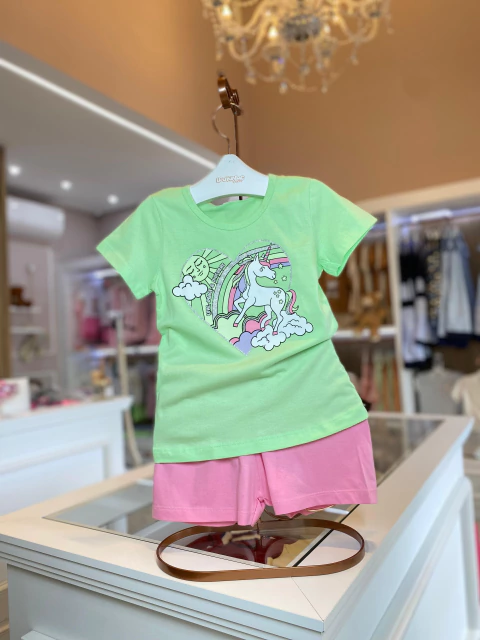 CONJUNTO CAMISETA E SHORTS UNICÓRNIO 3002