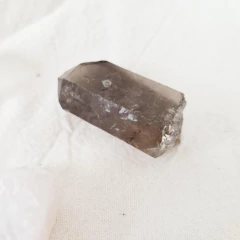 Bag 3 Piedras - CUARZO ROSA, CUARZO CRISTAL y CUARZO AHUMADO - tienda online