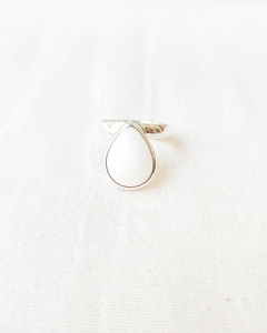 Anillo Cuarzo Blanco gota - comprar online