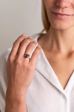 Imagen de ANILLO REGULABLE CUBIC CON AMATISTA/CITRINO/TOPACIO AZUL