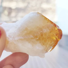 Piedra Punta CITRINO en internet
