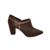 Bota feminina cano curto e bico fino nas cores marrom e caramelo detalhe em fivela - Becca Calçados Numeração especial | Sapatos Grandes | Plus Size
