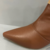 Bota feminina bico fino salto quadrado cano médio com fivela e elástico Caramelo e bege na internet