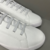Sapatênis Feminino Com Cadarço Elástico Branco - comprar online