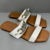 Rasteira Faixas em Couro Correntes - Becca Calçados Numeração especial | Sapatos Grandes | Plus Size