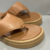 Tamanco Flatform de Dedo Tiras Acolchoadas Marrom - loja online