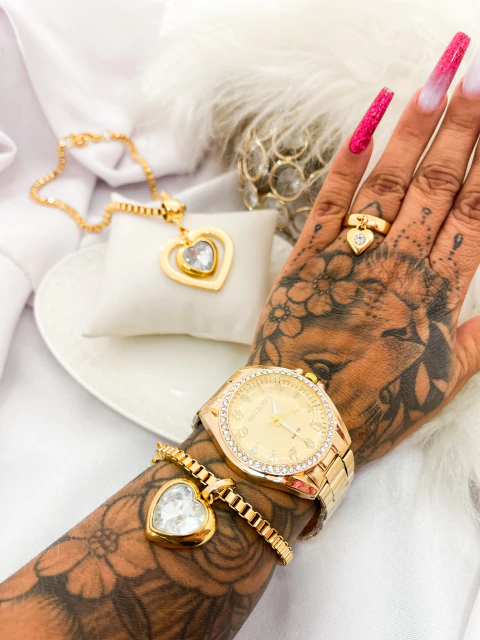 Kit Coração Ponto de Luz Com Relógio - comprar online