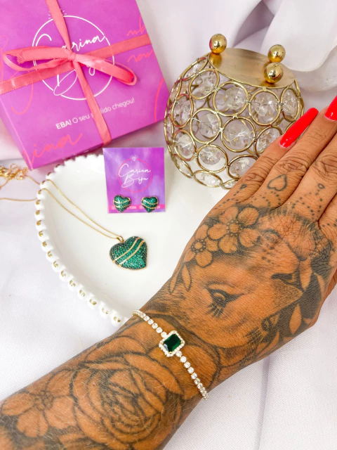 Kit Coração Verde Cravejado - comprar online