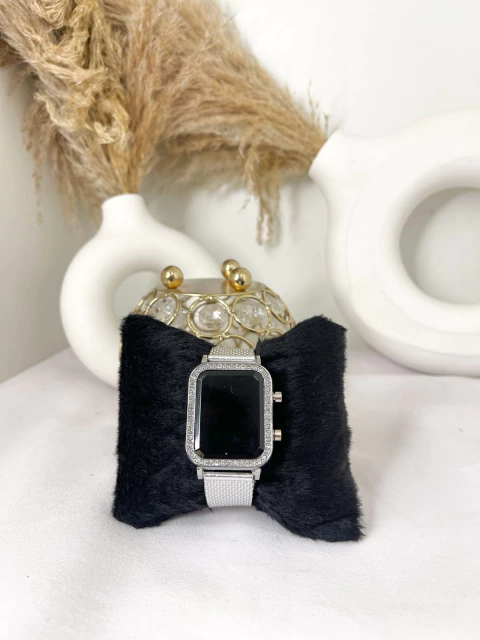 Relógio Digital Prata Cravejado - comprar online