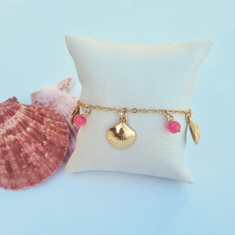 PULSEIRA SERENA COM PEDRAS ROSA BANHADO A OURO