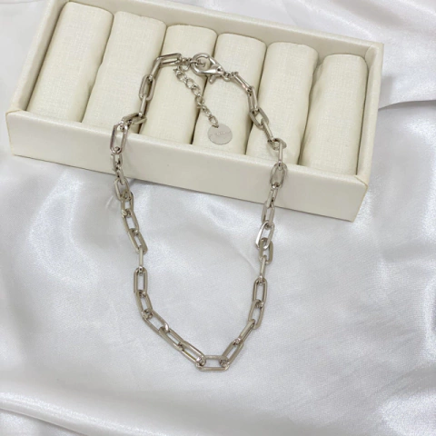 COLAR SILVANA BANHADO A RÓDIO BRANCO