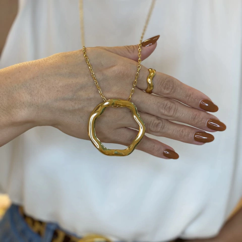 COLAR LONGO CLARA BANHADO A OURO 18K