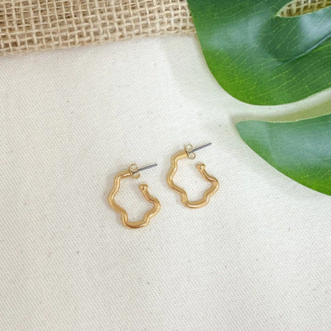 BRINCO AMABEL BANHADO A OURO 18K