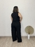 Calça pantalona textura em linho com botões dourado preto na internet