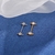 Jóia de titânio push pin dourado 2 pedras zircônia natural - OG Queen Store