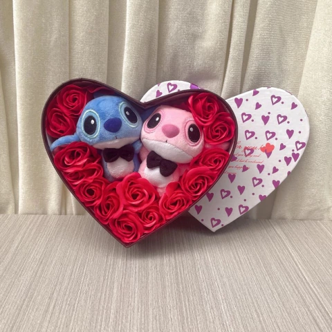 Cajita Stitch y Flores