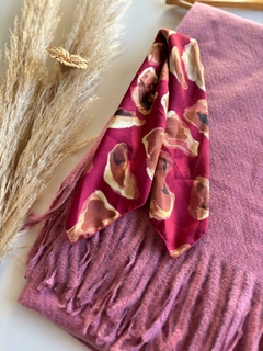 RUANA OLIVIA ROSA + PAÑUELO DE REGALO
