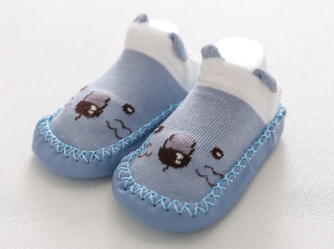 Pantumedias con suela antideslizante Celeste
