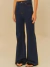 Calça Farm Jeans Flare na internet
