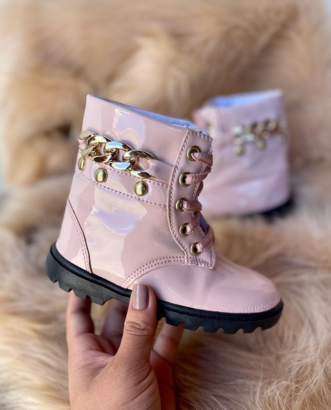 Bota Baby Coturno Feminina Rosa com Corrente Moda Blogueirinha