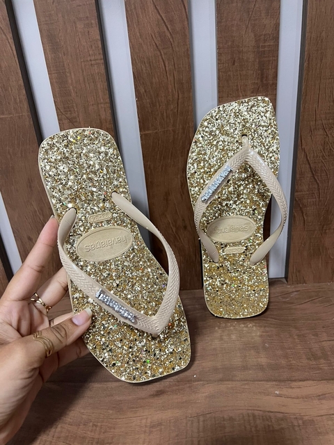 Chinelo Básico Glitter Luz - Dourado
