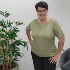 Blusa Basica Filomena na internet