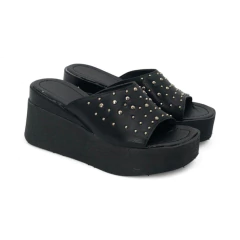 Zueco Faja Ancha Aplique Tachas Altura 7 1/2 Napa Chuna (0600NP)