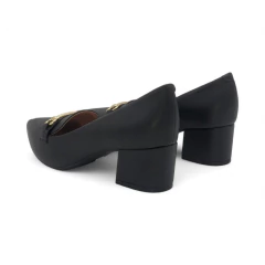 Zapato Stiletto Recorte Aplique Taco Ancho 4 Napa Vizzano (1220378NP) en internet