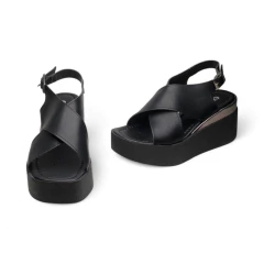 Sandalia Tiras Cruzada Lisa Napa Chuna (0635NP) - comprar online