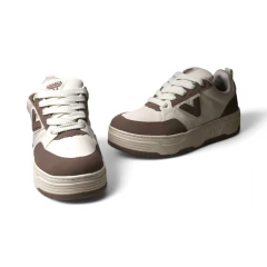 Imagen de Zapatilla Urbana Combinada Detalle V Napa Nobuck Via Marte (225001NOB)
