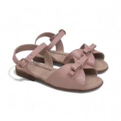 Sandalia Faja Ancha Aplique Moño Napa Brillo PéComPé (800104NP) - tienda online